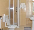 thumbs  - Bathroom with shower box - Villa Annette Vasto (8/15)
