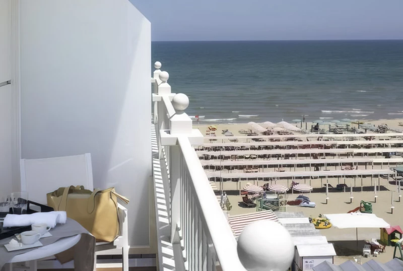 balcone sul mare